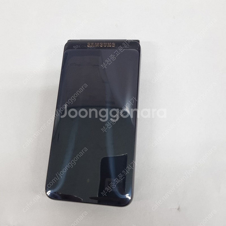 202304 갤럭시폴더2 블랙 SK 무잔상 중고폰 6만...--1