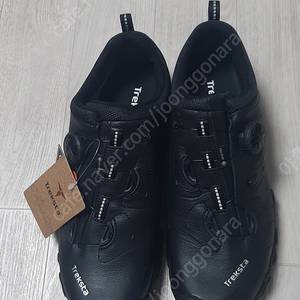 트렉스타 고어텍스 등산화 단련화 275mm 새제품