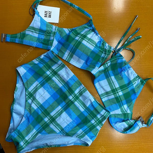 새상품_데이즈데이즈 비키니 수영복 JOLLY HIGH BRIEF M (상하 세트) 데데비키니