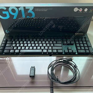 로지텍 G913 국내 정품 갈축 리니어 키보드 팔아요(A/S 26년)