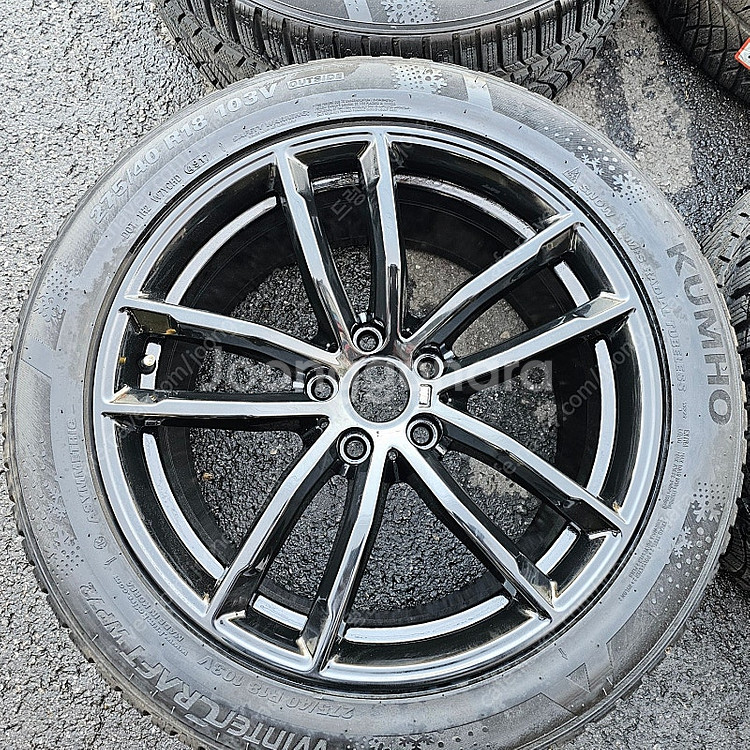 BMW G30 662m 18인치 블랙유광 윈터타이어세트...--1