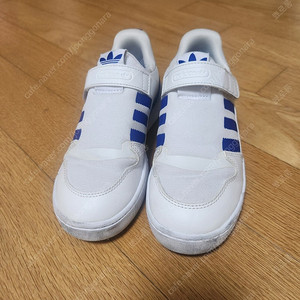 아디다스 GZ8354 키즈 운동화 210사이즈