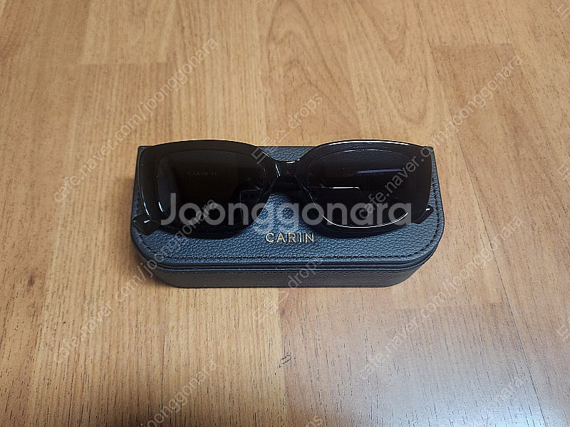 뉴진스 선글라스 카린 카라 C1 팝니다--1