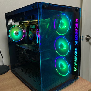 인텔 i9-10900F , RTX3070 게이밍 컴퓨터