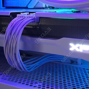 XFX 라데온 RX 9070 XT SWIFT WHITE D6 16GB 팝니다
