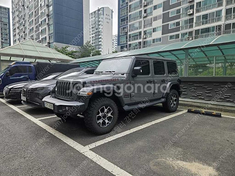 지프 랭글러 중고차 할부가능 지프 수입중고차 회색 20...--2