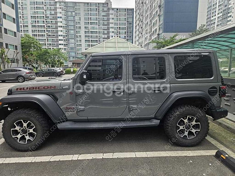 지프 랭글러 중고차 할부가능 지프 수입중고차 회색 20...--3