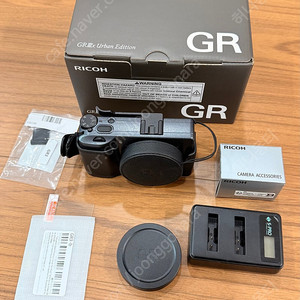 리코 gr3x 어반에디션 팝니다.