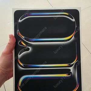 아이패드 m4 13인치 셀룰러 1TB미개봉팝니다.