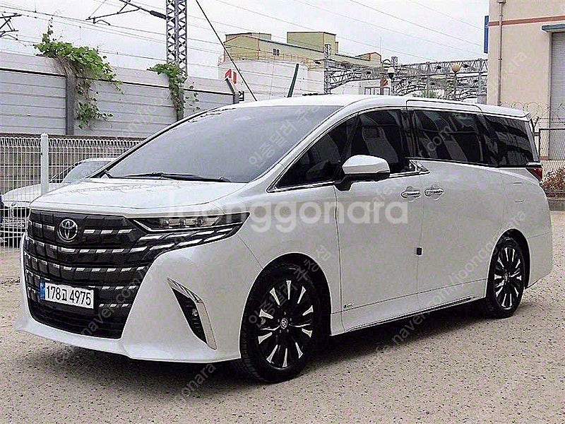 토요타 알파드 중고 4세대 2.5 HEV AWD 패밀리...--3