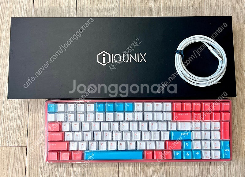 IQUNIX F96 저소음 적축 키보드 팝니다.--0