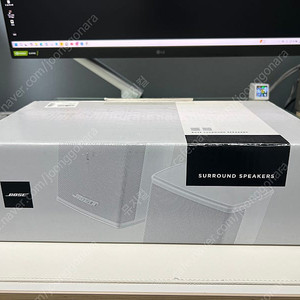 bose surround speakers 보스 서라운드 스피커 판매합니다. (화이트)