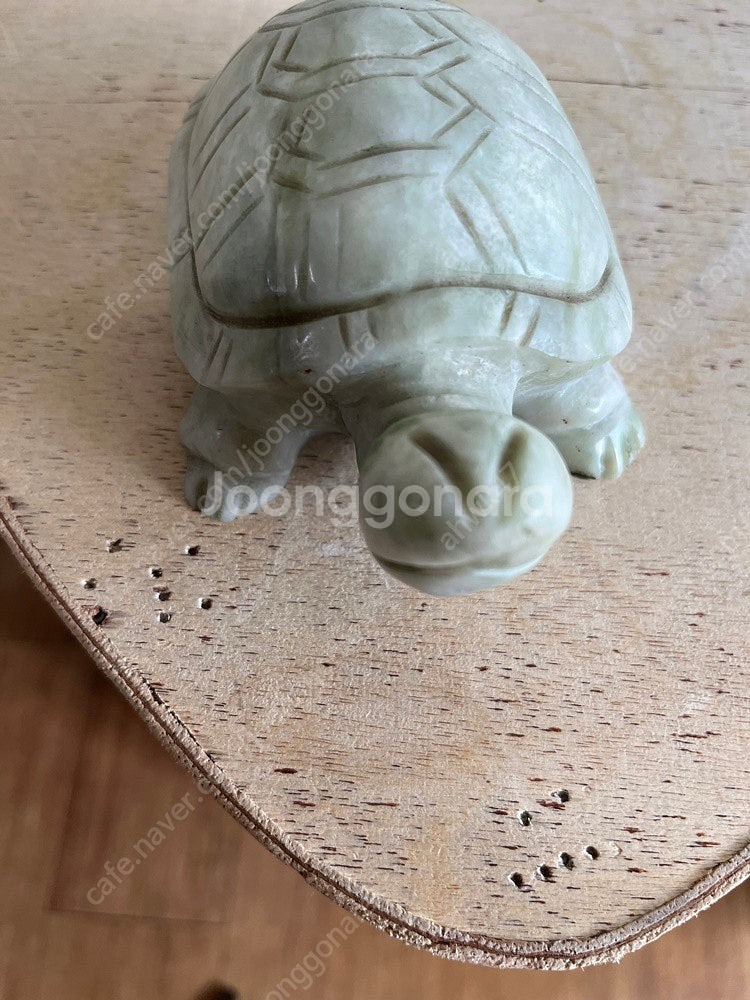 묵직한 옥거북 조형--4