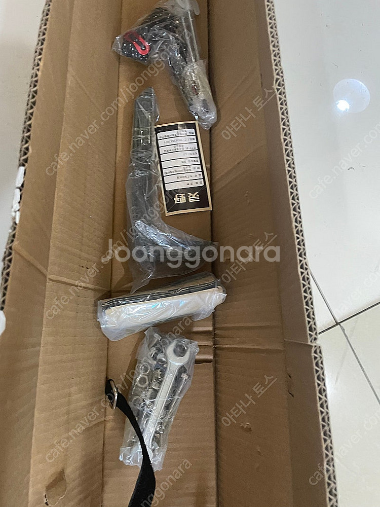 자동차 사이드 텐트 캐노피 쉘터 캠핑 SUV 어닝 팝니다--1