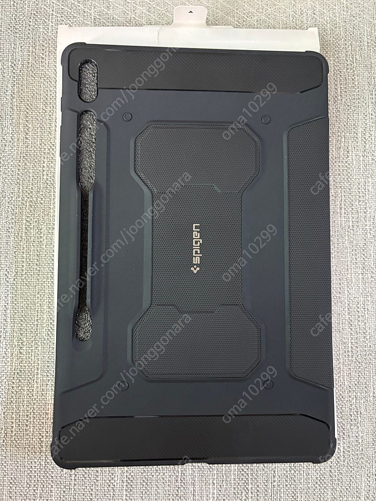 갤럭시 탭 S7/S8 플러스 슈피겐 러기드아머프로 플립 케이스 이미지