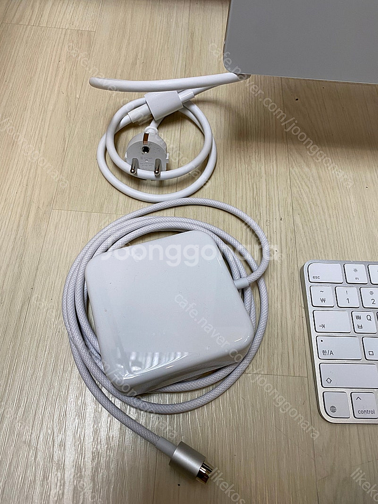 아이맥 M4 24GB 1TB 애케플 실버색상 팝니다~~...--4