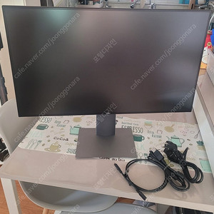 델 DELL 울트라샤프 27인치 QHD IPS패널 U2721DE 1대/ U2719D 1대 모니터 팝니다/ 신품급 수준