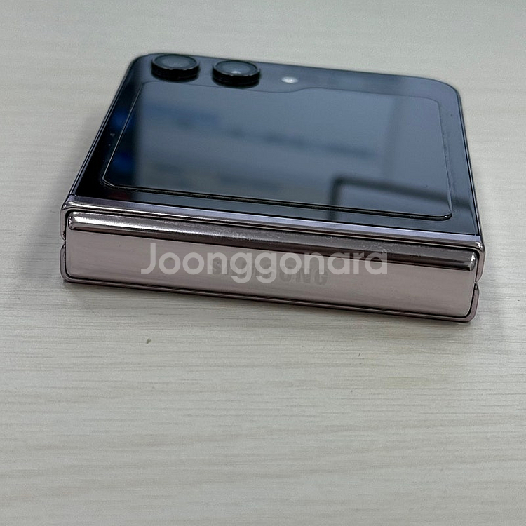 갤럭시Z플립5 라벤더 256용량 무잔상 깨끗한단말기 36만 판매해요--7