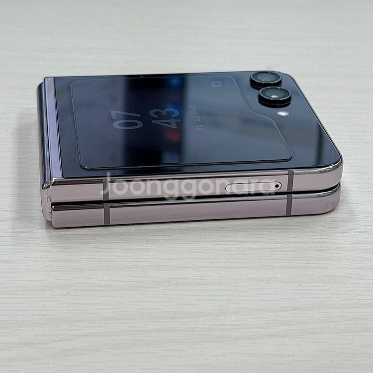 갤럭시Z플립5 라벤더 256용량 무잔상 깨끗한단말기 36만 판매해요--8