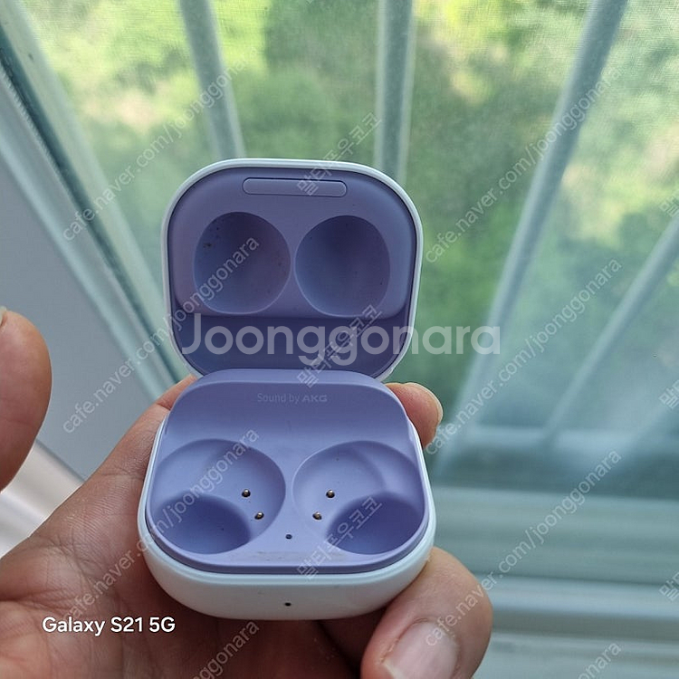 버즈2 라벤더 화이트 본체 충전기 싸게 팝니다--2
