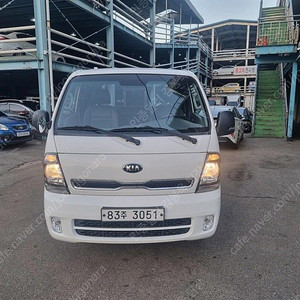 중고 봉고3 더 뉴 봉고3 카고 1톤 4륜 흰색 2020년식 30,000km 1.0톤/킹캡/초장축 GL 중고차구매