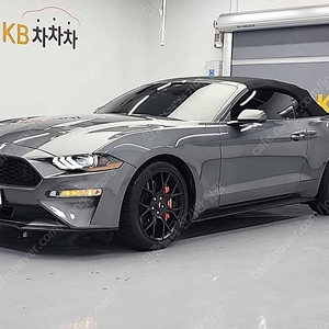 회색 포드 머스탱 중고 포드 중고차 컨버터블 중고차싸게사기 당일 출고 31,000 km