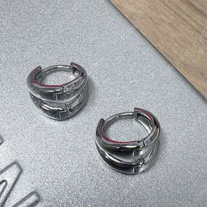Hei 헤이 실버 silver 인기 귀걸이 이어링 (한쌍)