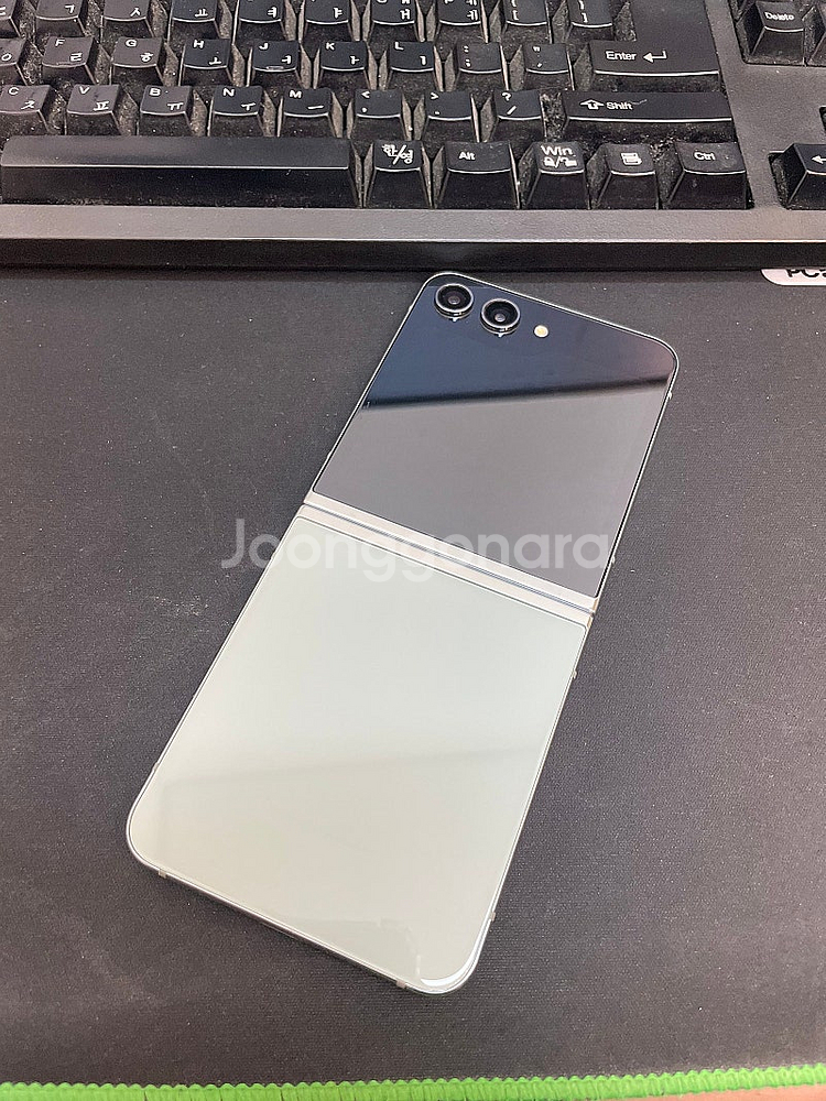 갤럭시Z플립5 민트 256GB 무잔상 상태좋은 중고38...--1