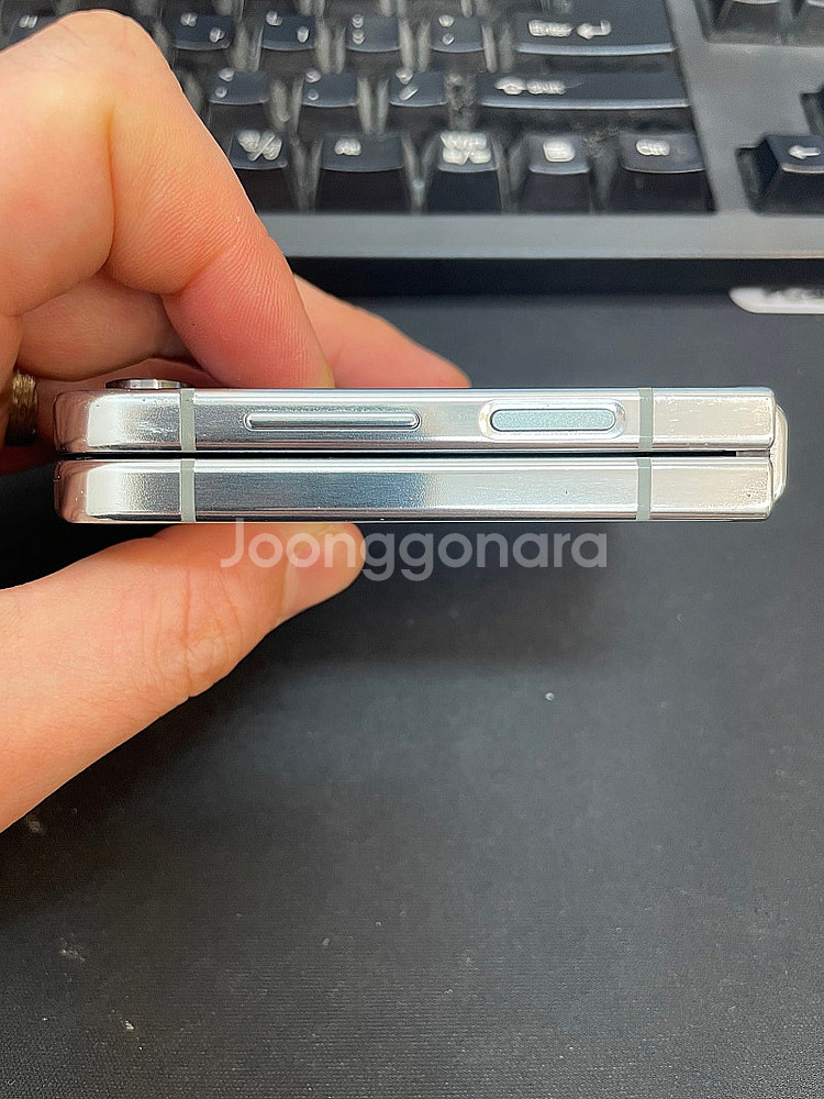 갤럭시Z플립5 민트 256GB 무잔상 상태좋은 중고38...--6