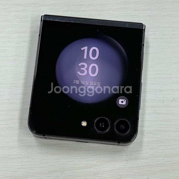 갤럭시Z플립5 그라파이트 256용량 무잔상 깔끔한단말기...--0