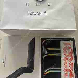 아이패드 프로 신제품 m4 11인치 512g wifi 풀세트 (매직키보드, 애플펜슬 프로) 팝니다.