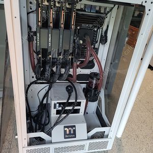 i9 9820X 128G RTX2080Ti 4개짜리