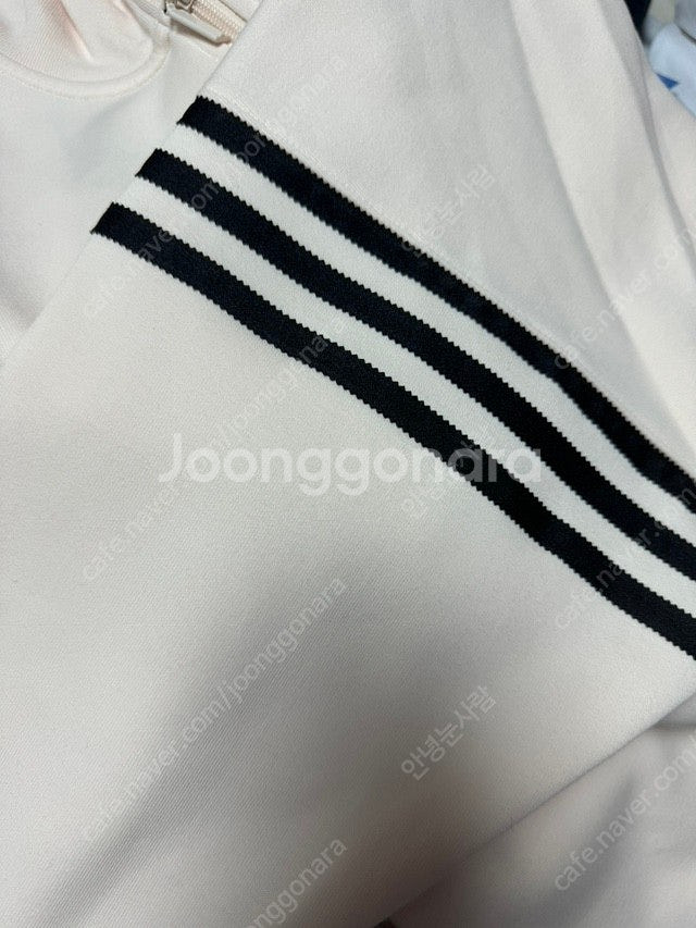 아디다스 아이보리 여성 트레이닝복 L 셋트 새상품--4
