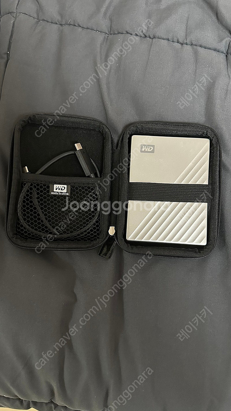 WD My Passport Ultra 1TB--2