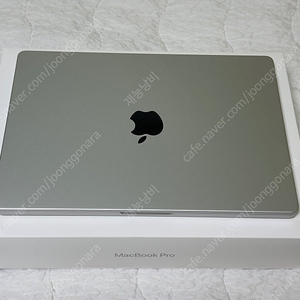 맥북프로 14 m4pro 24램 512 SSD 실버 팝니다