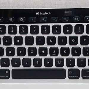 로제텍 K811 블루투스 키보드, 엘레콤 TK-FDM110TBK 일본어 키보드 팝니다.