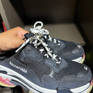 발렌시아가 뮬 운동화 급처