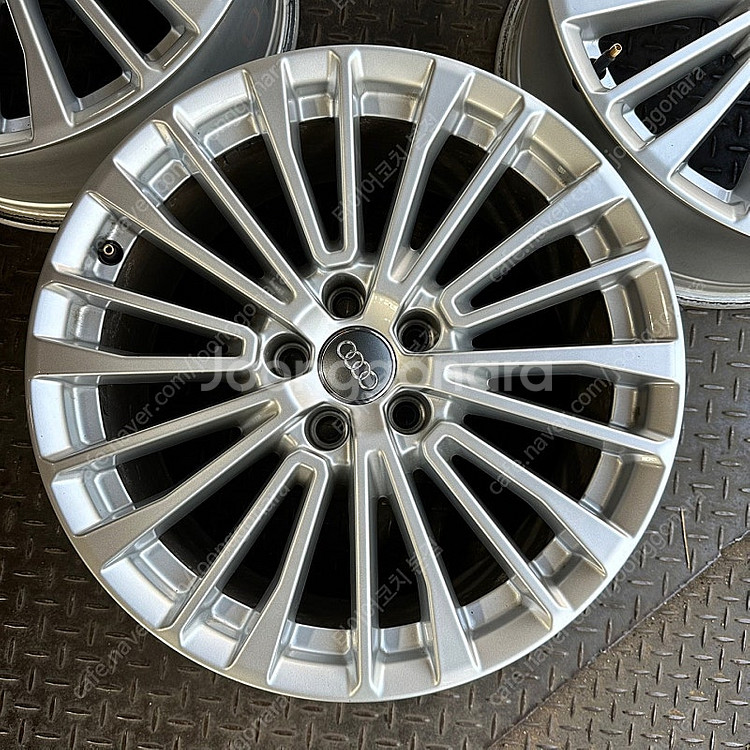 18인치 아우디 C8 A6 프리미어 40TDI 중고휠 ...--4