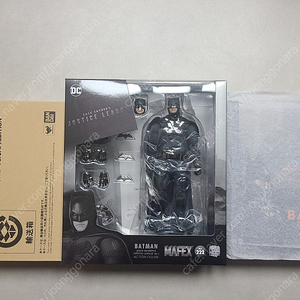 마펙스 & SHF 배트맨, 캡틴아메리카 미개봉 판매