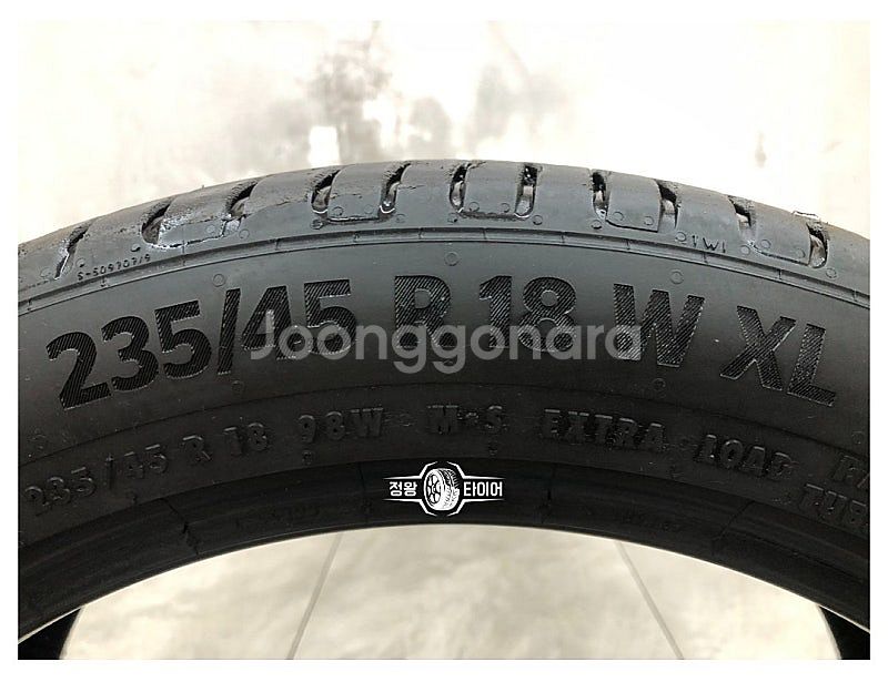 중고타이어 콘티넨탈 울트라콘택트6 UC6 235/45R...--4