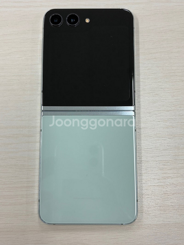 갤럭시 Z플립5 민트색상 256용량 외관상태 깔끔한 단...--6