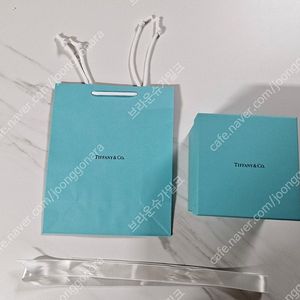 티파니 팔찌케이스 박스 쇼핑백 리곤끈 팝니다 (택포)
