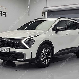 기아 스포티지 중고 스포티지 더 뉴 스포티지 중고 가격 흰색 2024년식 3,371km 1.6 터보HEV 2WD 시그니처 중고자동차