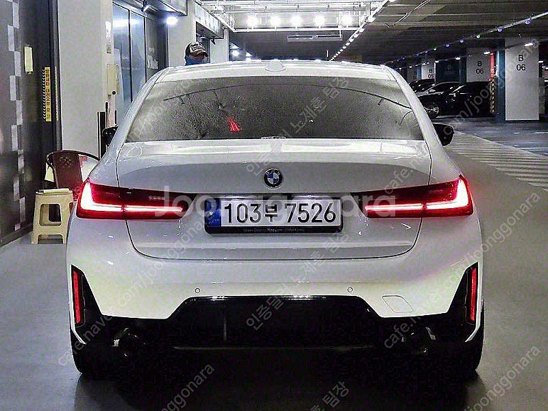 BMW 3시리즈 중고 BMW 중고 BMW 3시리즈 중고차 할부가능 2024년식 18,270km 320i M 스포츠 ...--5