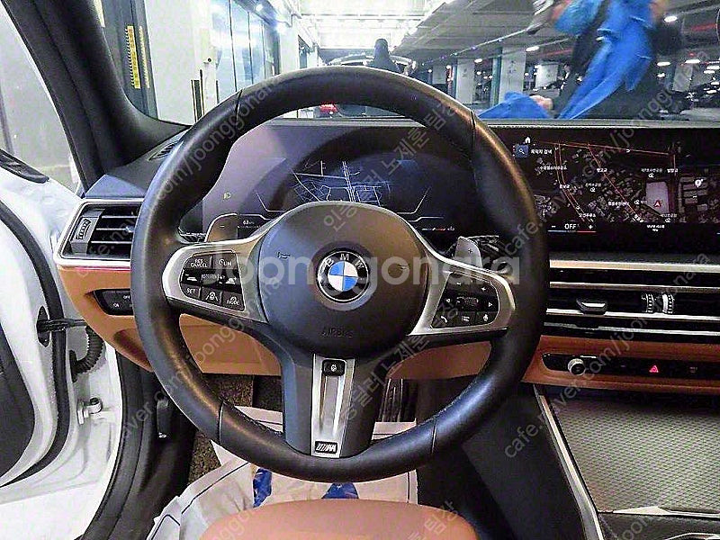 BMW 3시리즈 중고 BMW 중고 BMW 3시리즈 중고차 할부가능 2024년식 18,270km 320i M 스포츠 ...--8