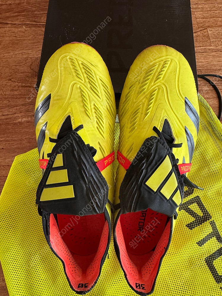 아디다스 프레데터 엘리트 FT FG 축구화 이미지