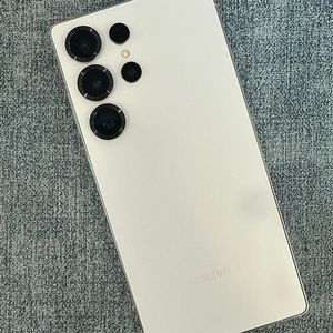 *새상품급* 갤럭시S25울트라 512G 실버 25년 4월개통 120만원 판매해요