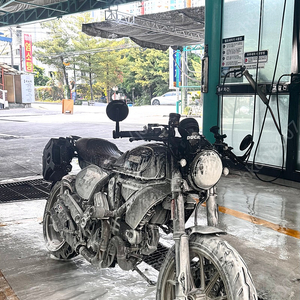두카티 스크램블러 카페레이서