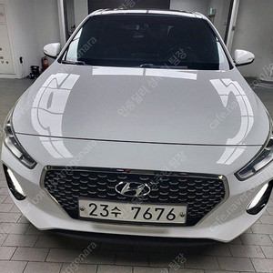 현대 i30 중고 i30 흰색 2017년식 1.6 터보 스포츠 프리미엄 중고자동차시세표