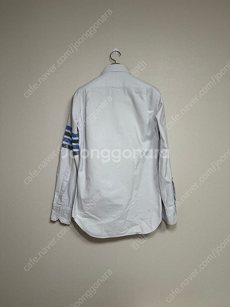 정품 톰브라운 사선완장 하늘색 셔츠 2 size--1